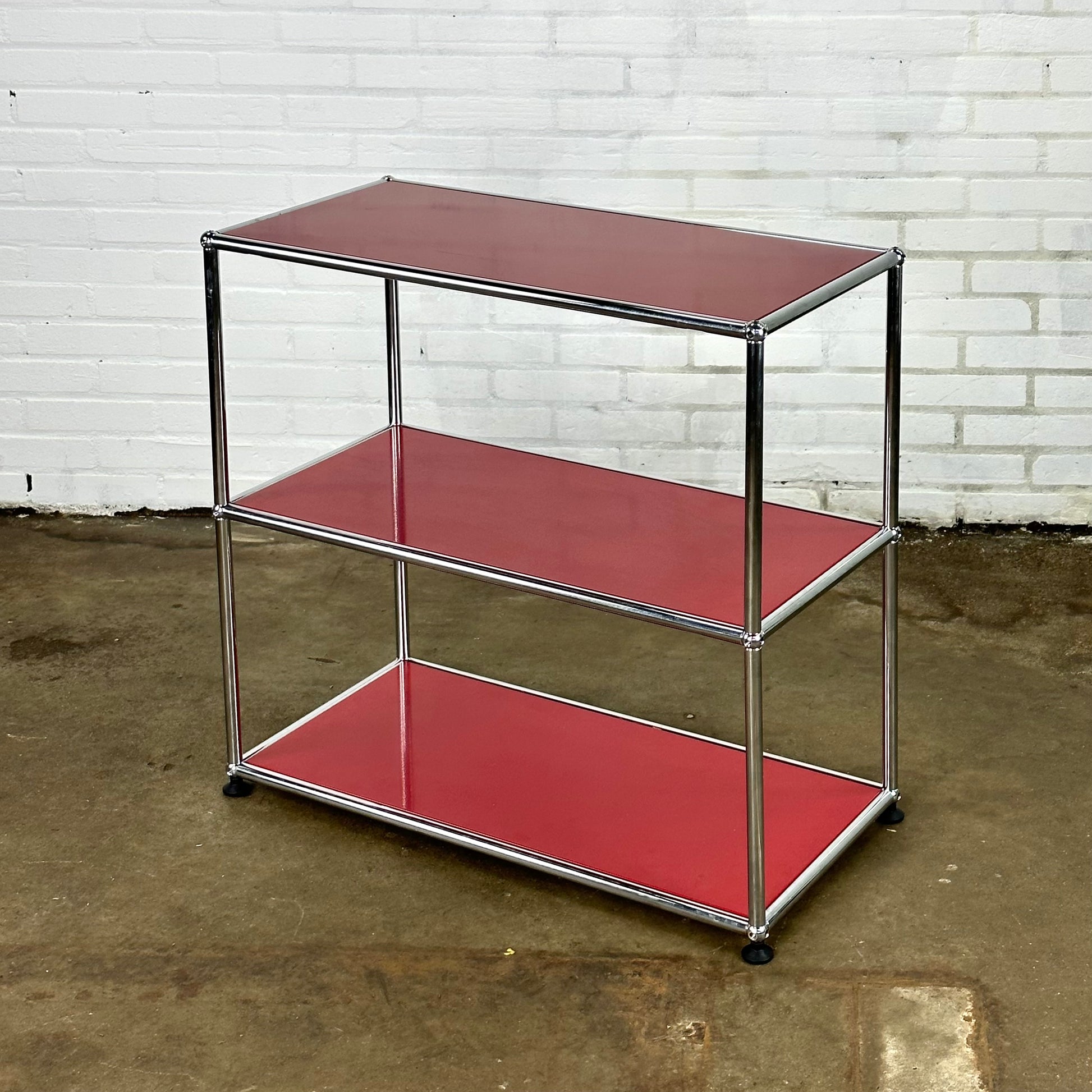 de-modulaire-metalen-usm-haller-stelling-kast-rood