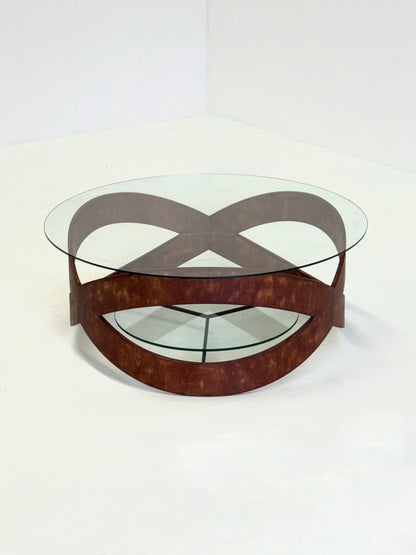 Vintage ronde salontafel met sculpturaal houten frame