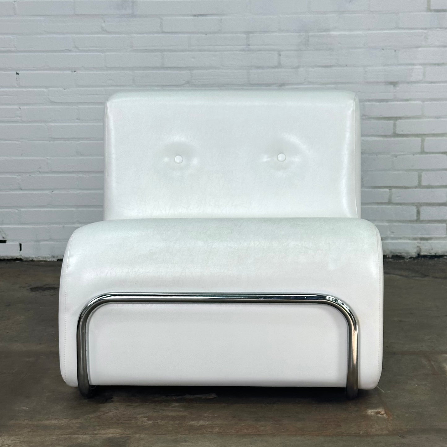 Adriano Piazzesi fauteuils wit met buisframe