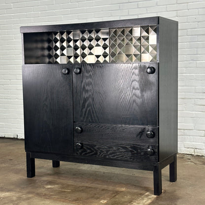 Zwarte brutalist kast / dressoir