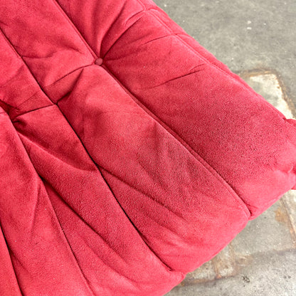 Ligne Roset Togo 2-zit in Goya Red