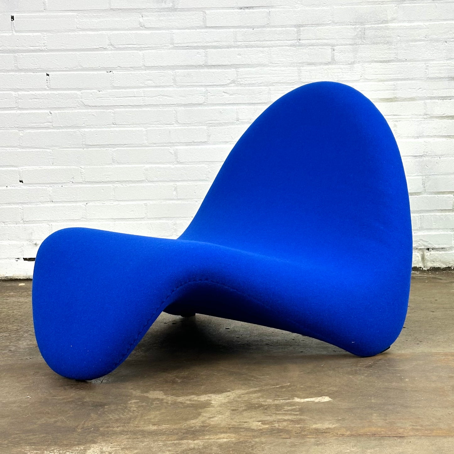 Artifort Tongue door Pierre Paulin F577 in kobalt blauw | 1e editie