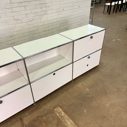 Wit metalen design dressoir