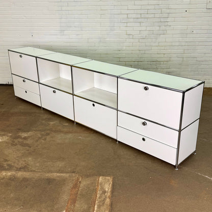 Wit metalen design dressoir