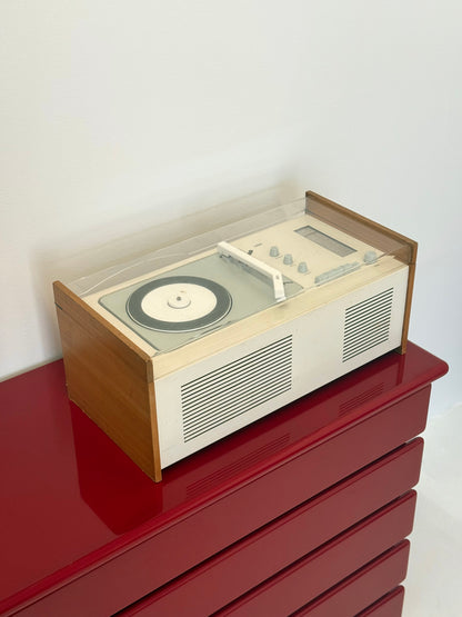 Braun SK6 Radio en Platenspeler door Dieter Rams en Hans Gugelot