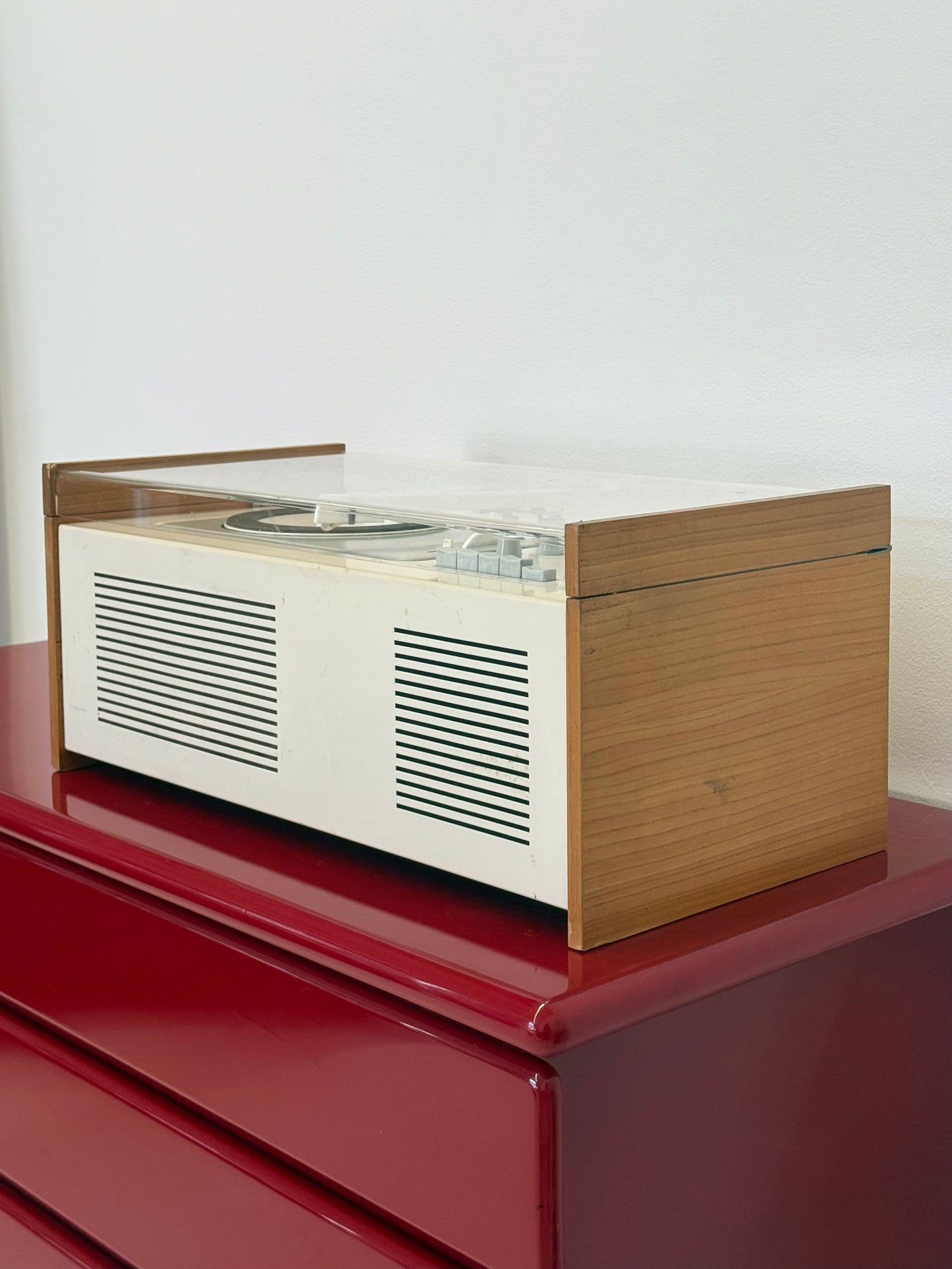 Braun SK6 Radio en Platenspeler door Dieter Rams en Hans Gugelot