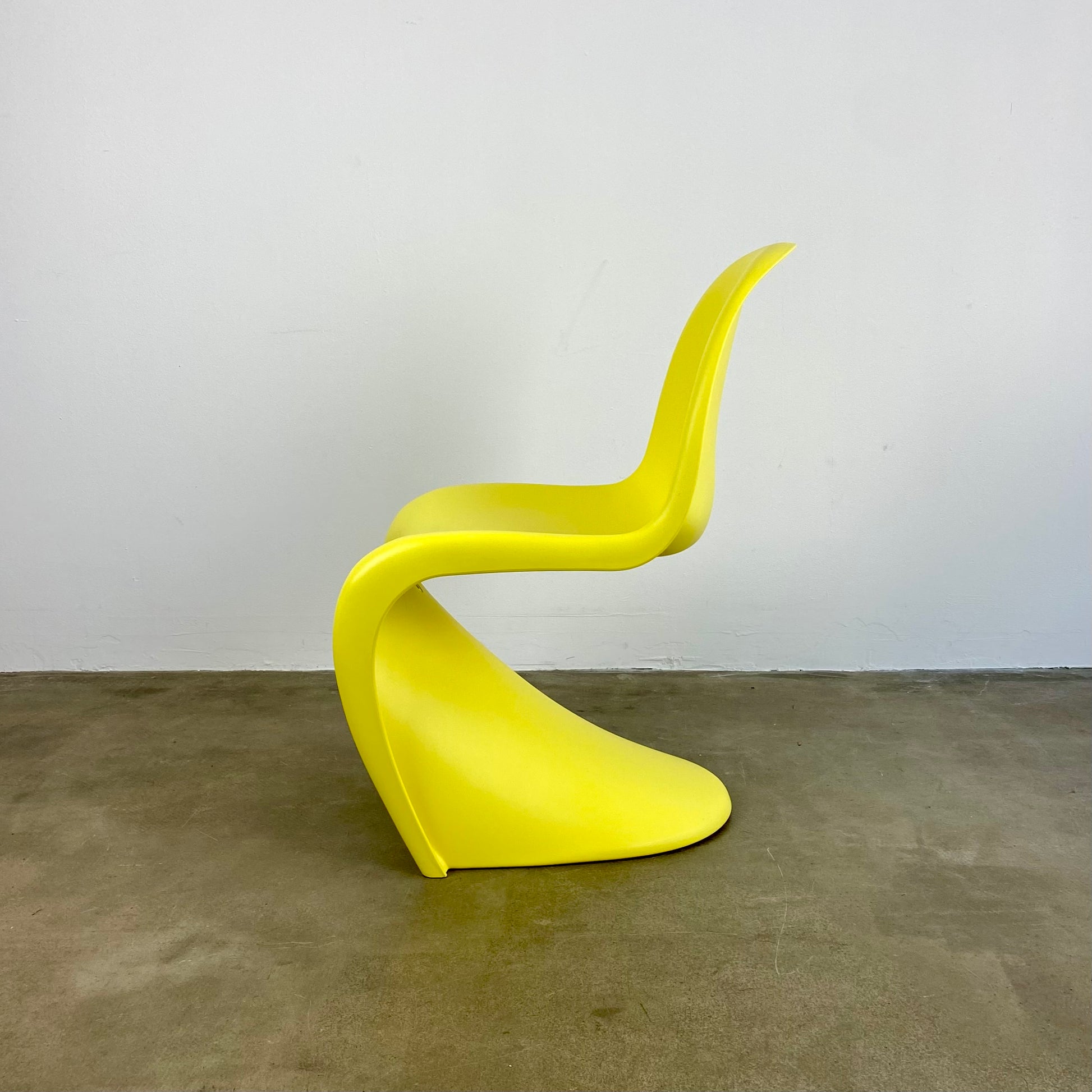 panton-chair-ontworpen-door-verner-panton-voor-vitra