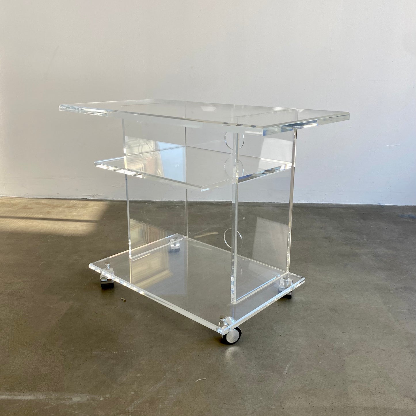 plexiglas-trolley-tv-platenspeler-meubel