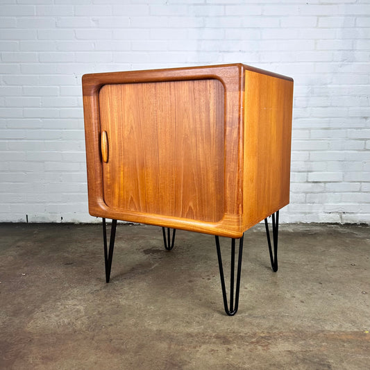 mid-century-dyrlund-cabinet-vintage