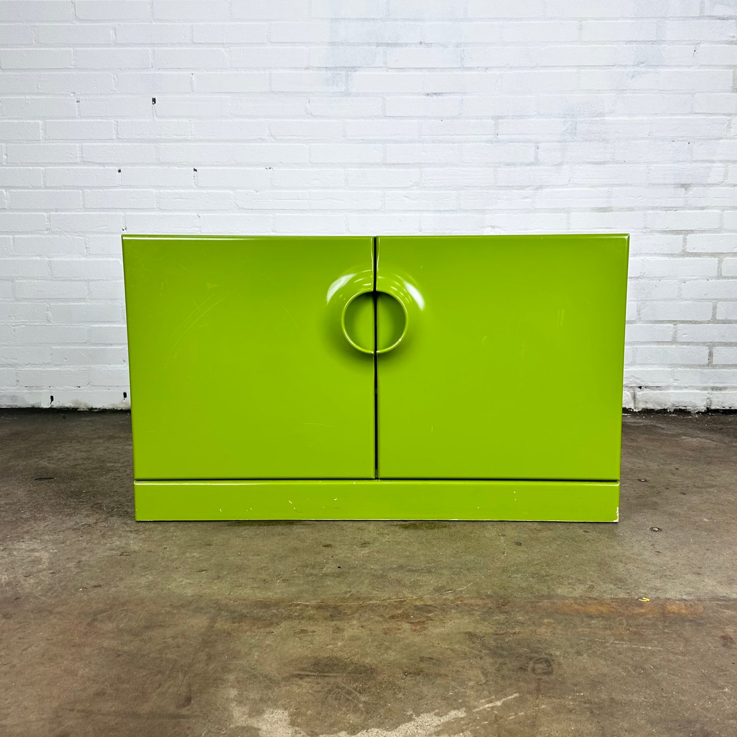 green-sch-nbuch-credenza-by-jurgen-lange