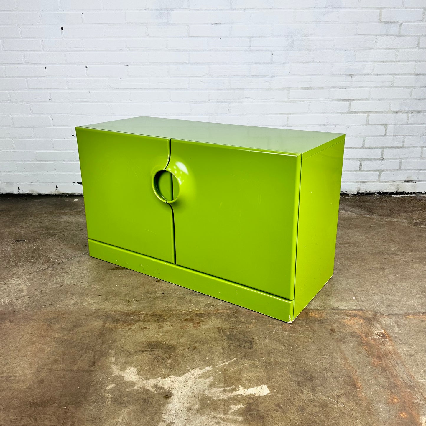 green-sch-nbuch-credenza-by-jurgen-lange