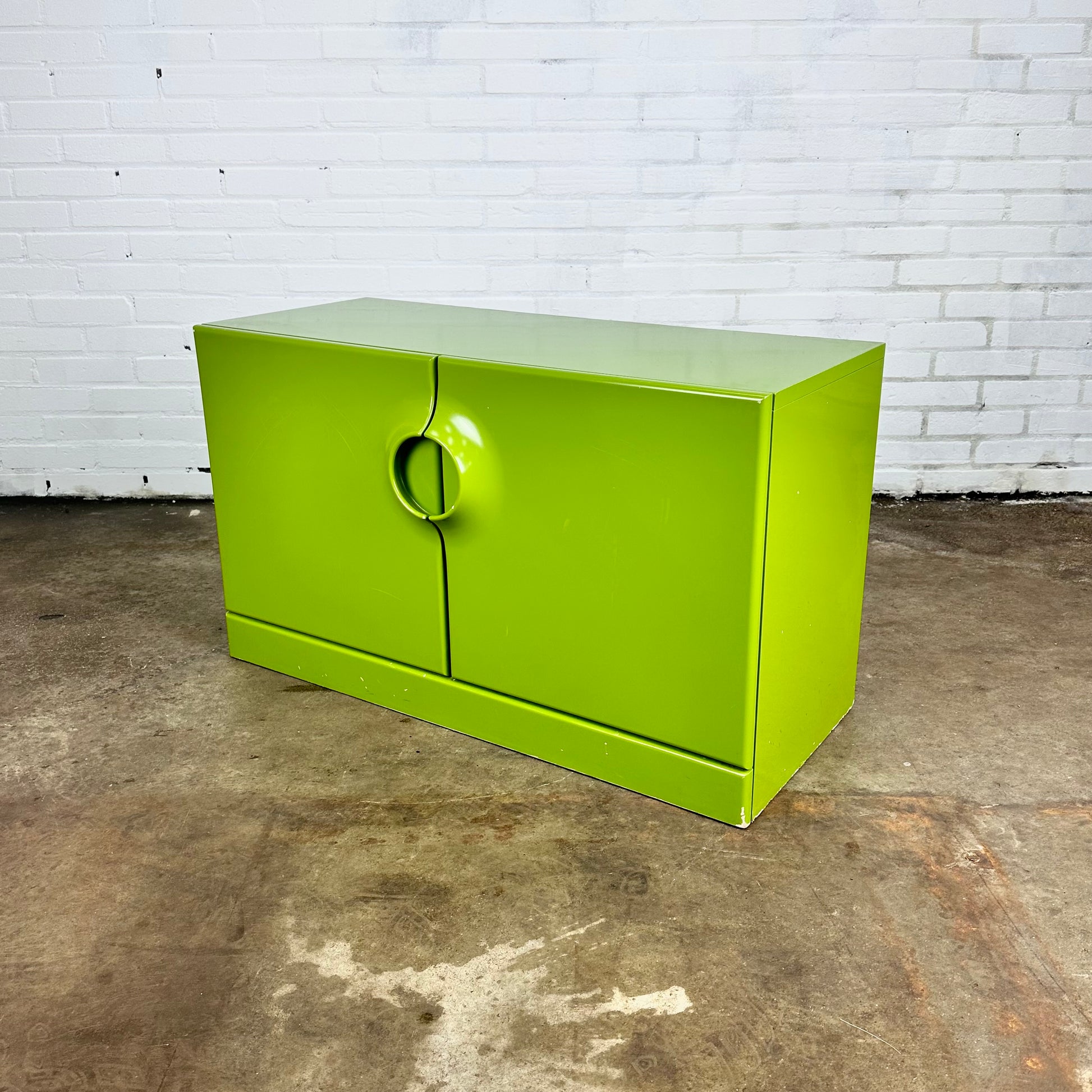 green-sch-nbuch-credenza-by-jurgen-lange