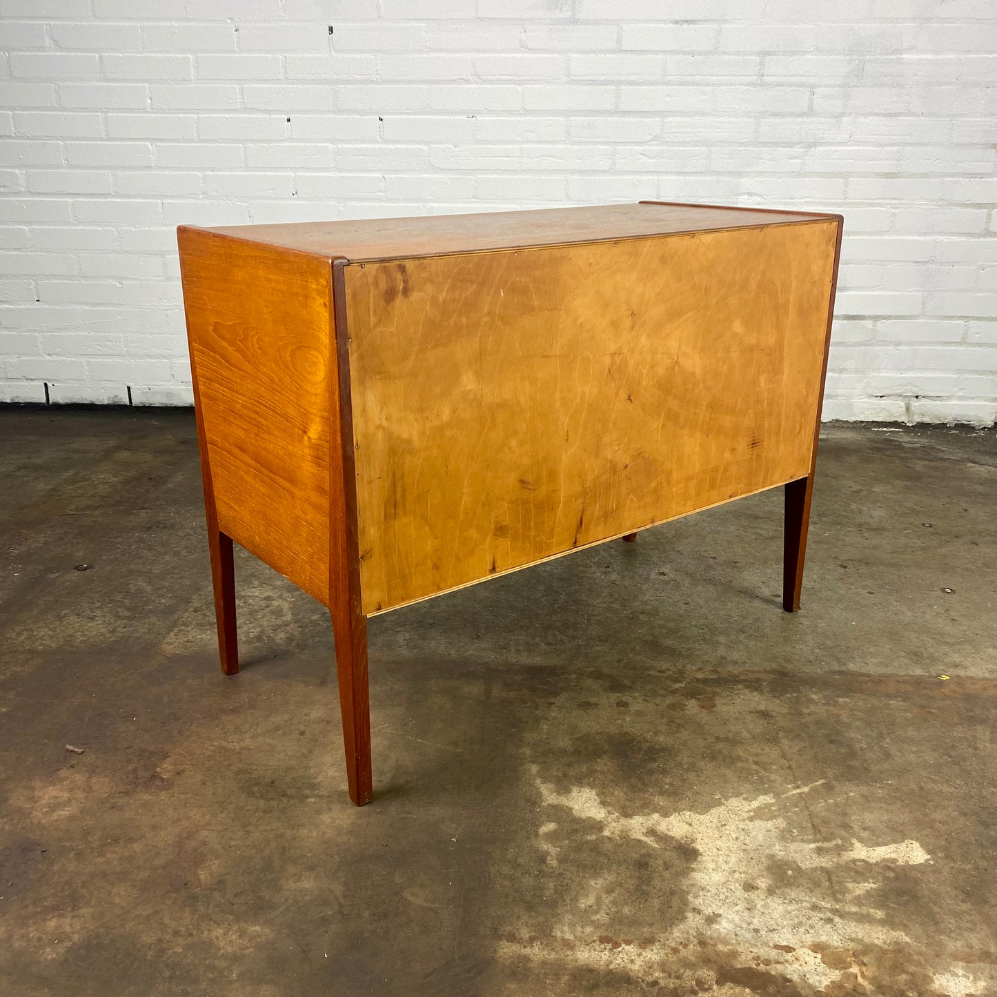 Vintage teak mini dressoir