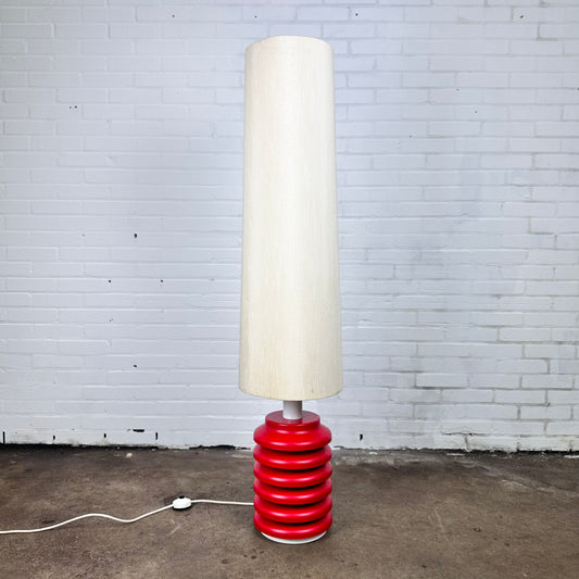 vintage-xl-red-table-lamp