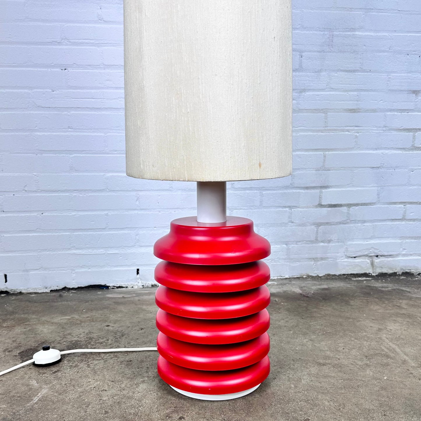 Vintage XL red floor lamp