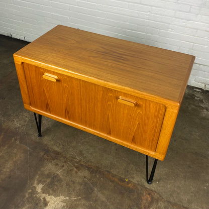 Vintage drawer cabinet from Dyrlund