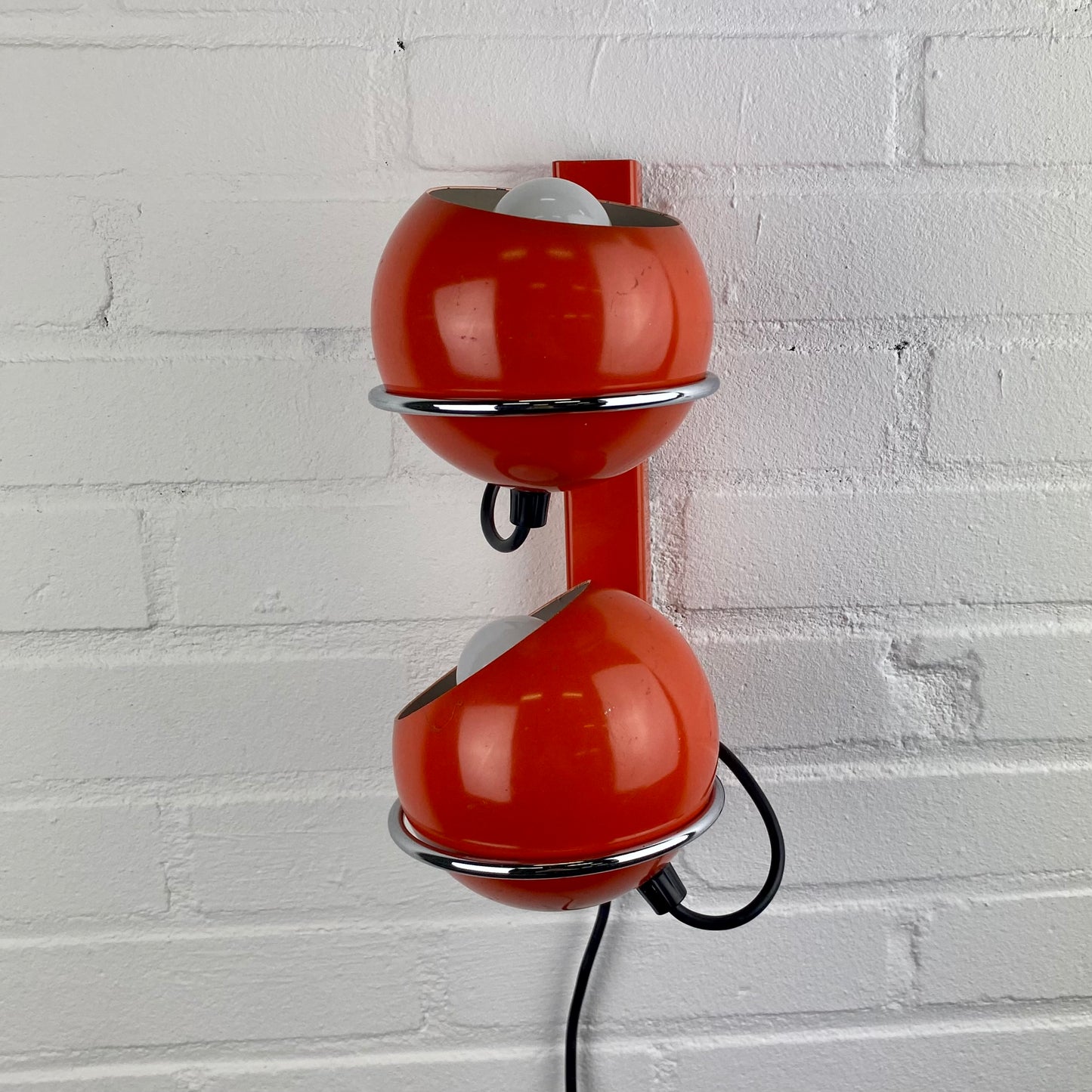 oranje-vintage-gepo-wandlamp