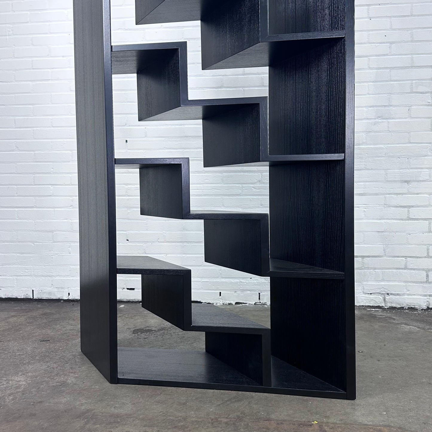 Design roomdivider / vakkenkast