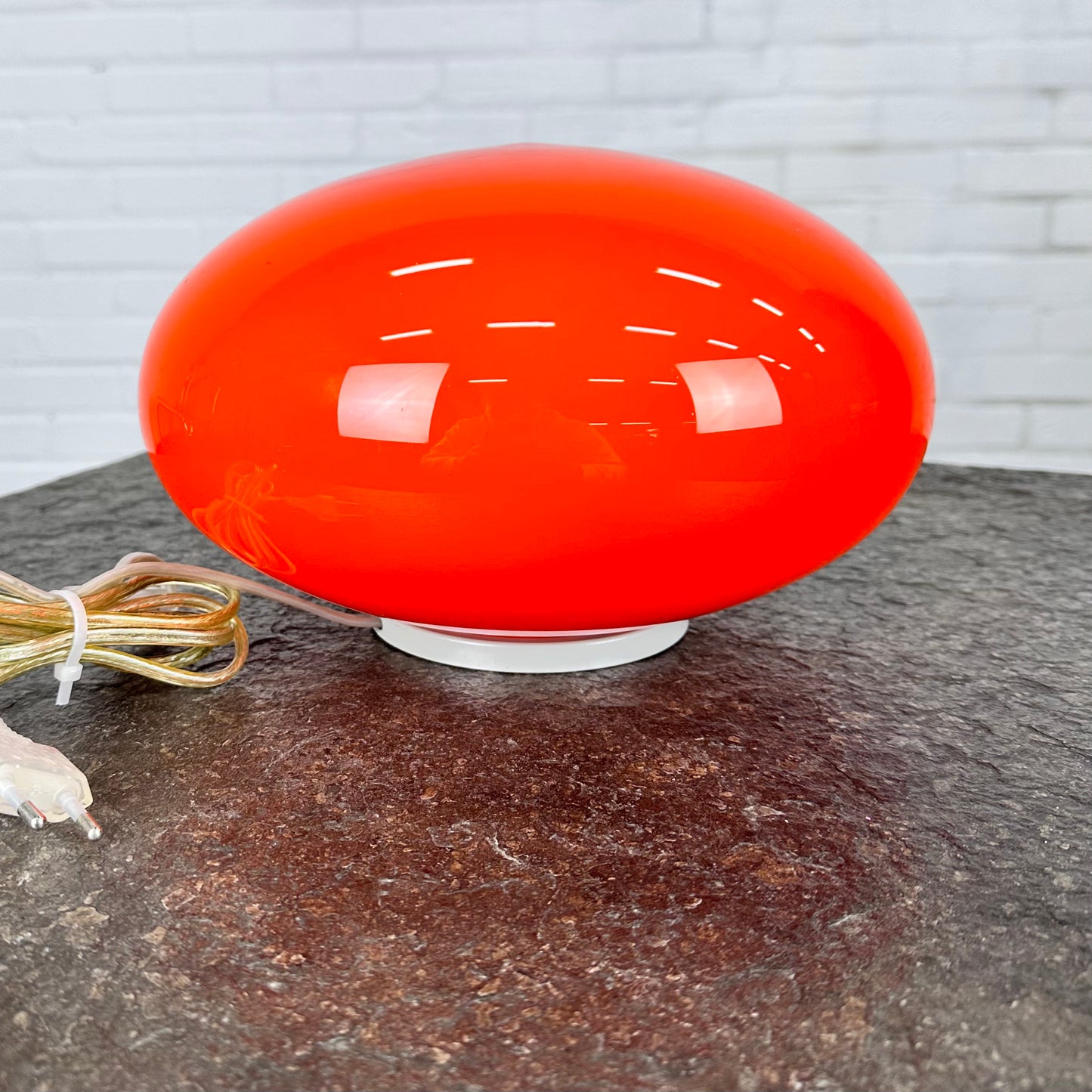 space-age-table-lamp-opaline-glass-eglo-leuchten