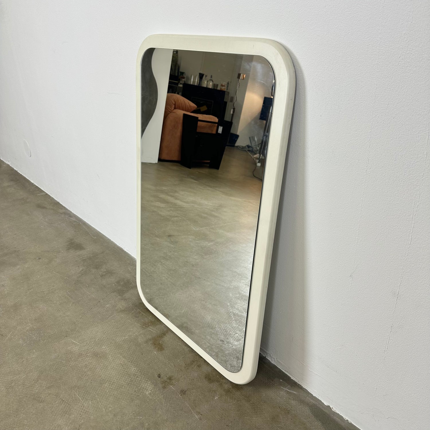 white-vintage-mirror