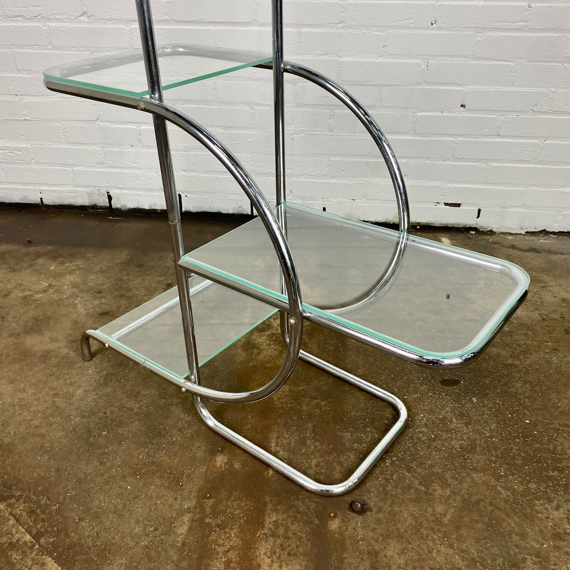 orginele-bauhaus-tubular-frame-etagere-plant-stand