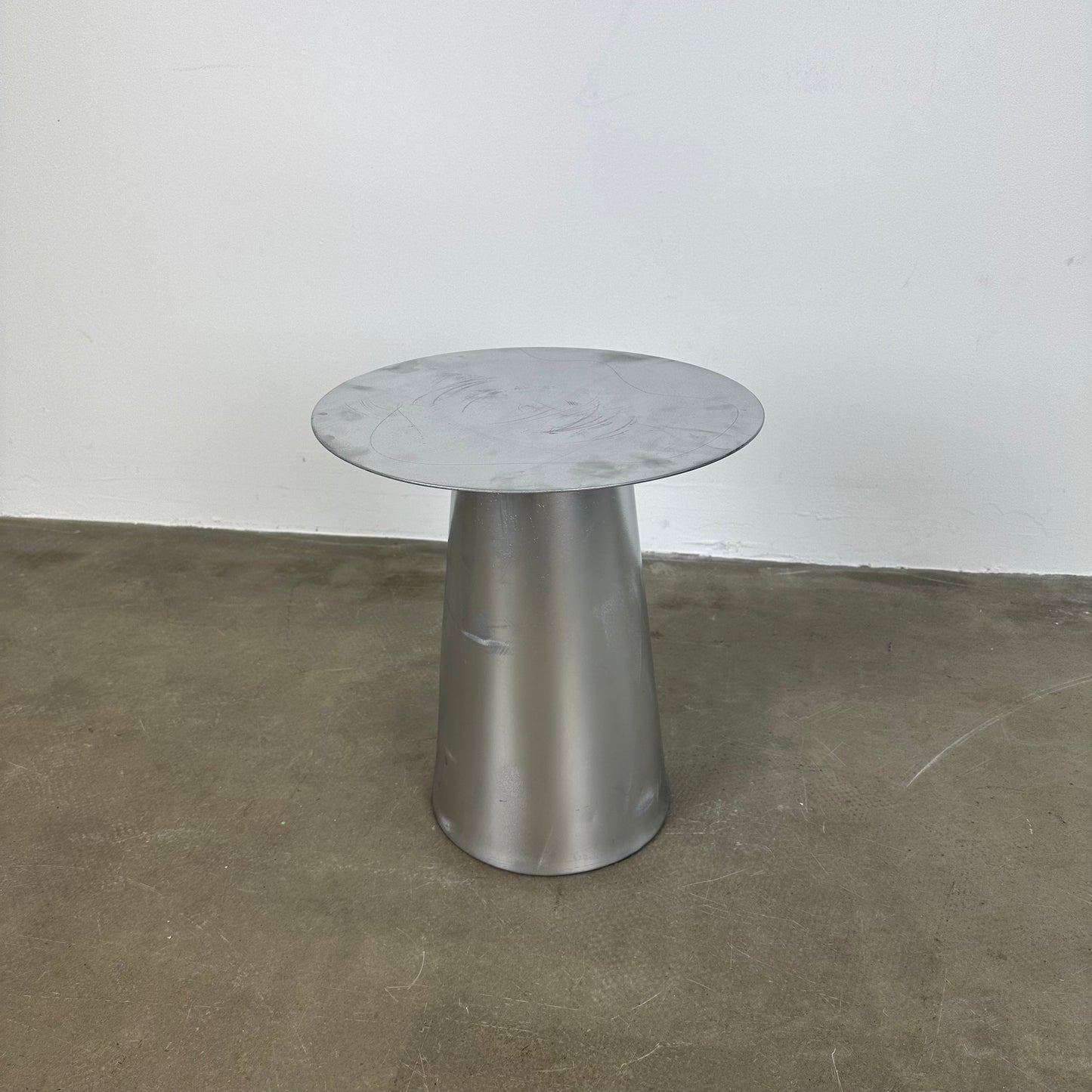 side-table-hay-silver