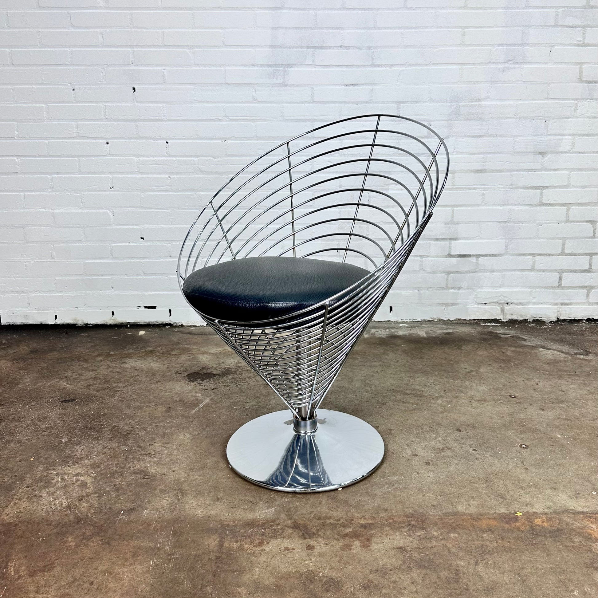 verner-panton-wire-cone-chair