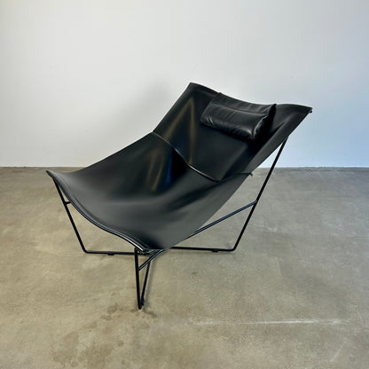 Semana lounge chair by David Weeks