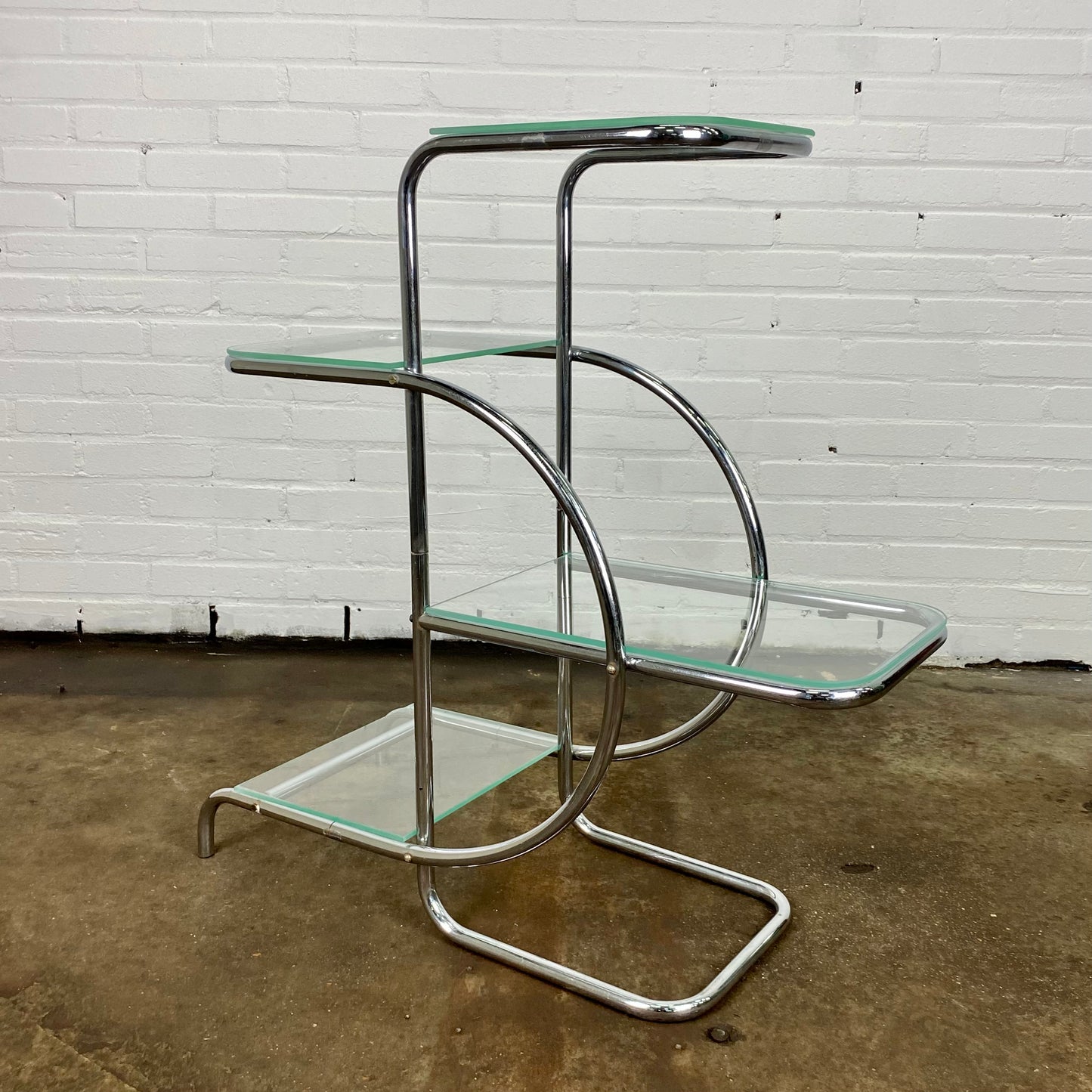 orginele-bauhaus-tubular-frame-etagere-plant-stand