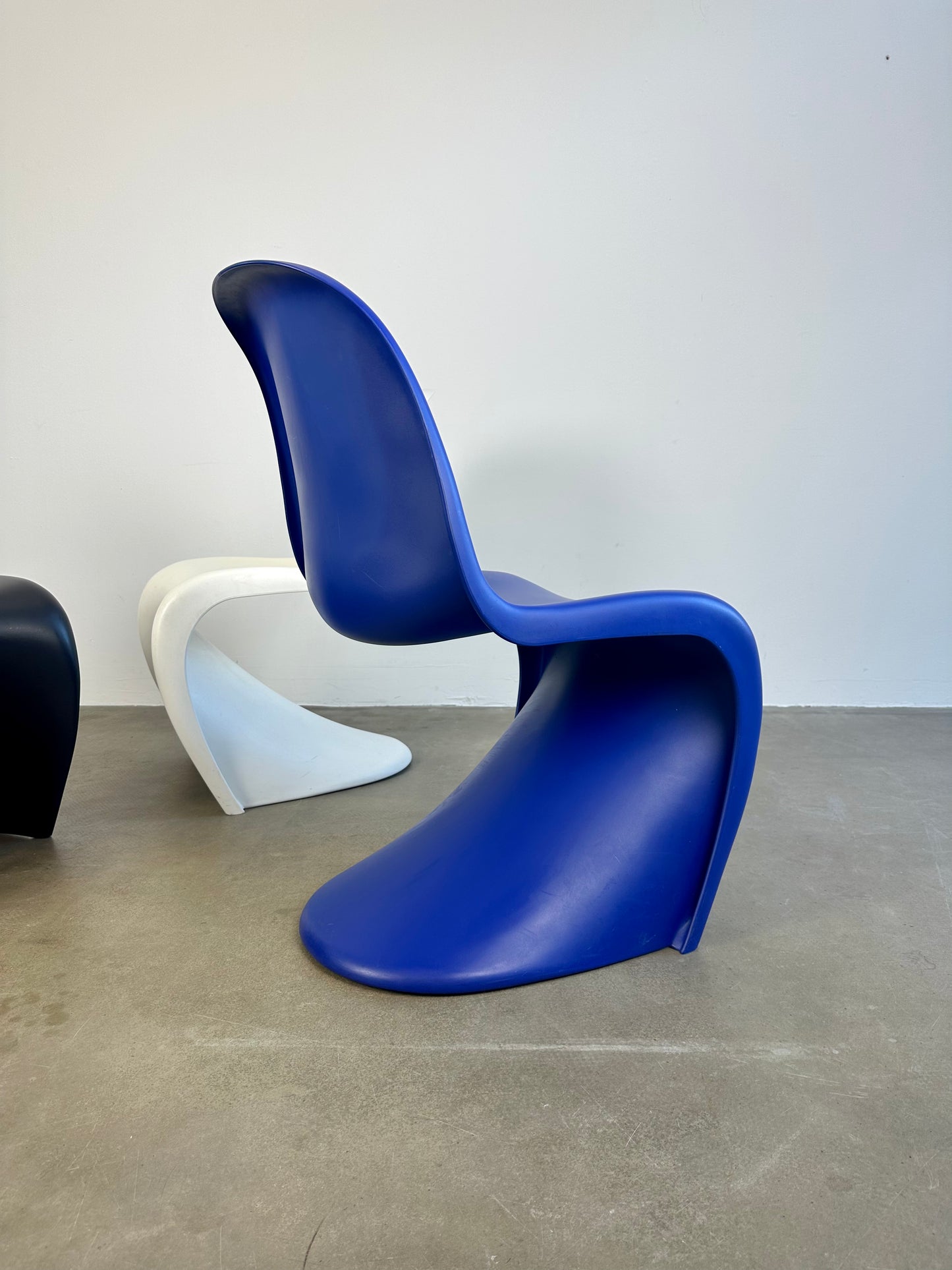 the-purple-panton-chair-for-vitra